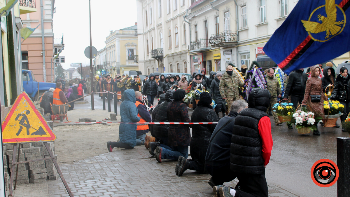 Коломия провела на вічний спочинок Героя Юрія Данильця 18