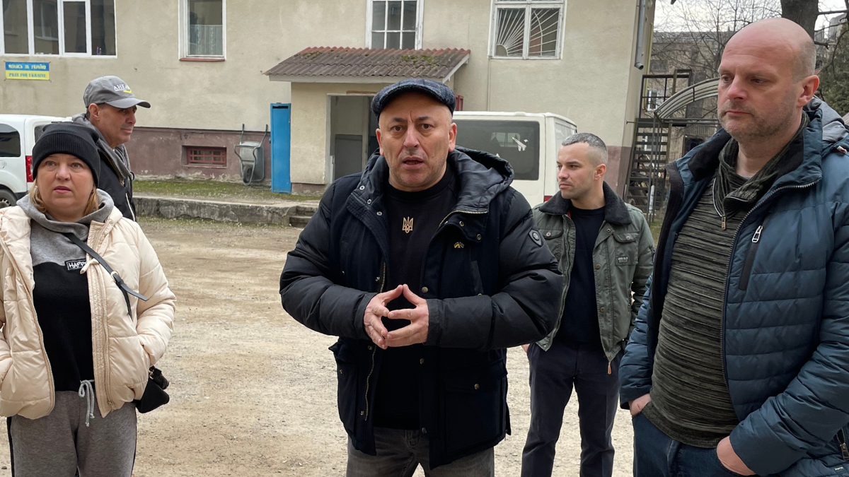 У Коломийський військовий госпіталь приїхали волонтери з Німеччини 1