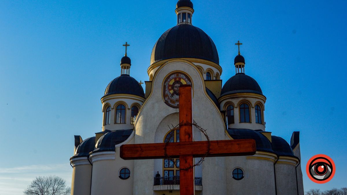 У Коломиї відбулася численна Хресна Дорога вулицями міста 20