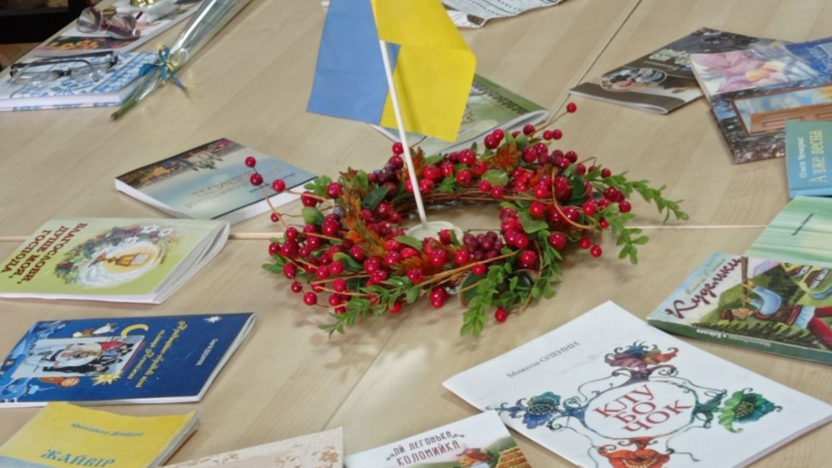 "Поезія єднає серця": у Печеніжині відбулася зустріч поетів 4