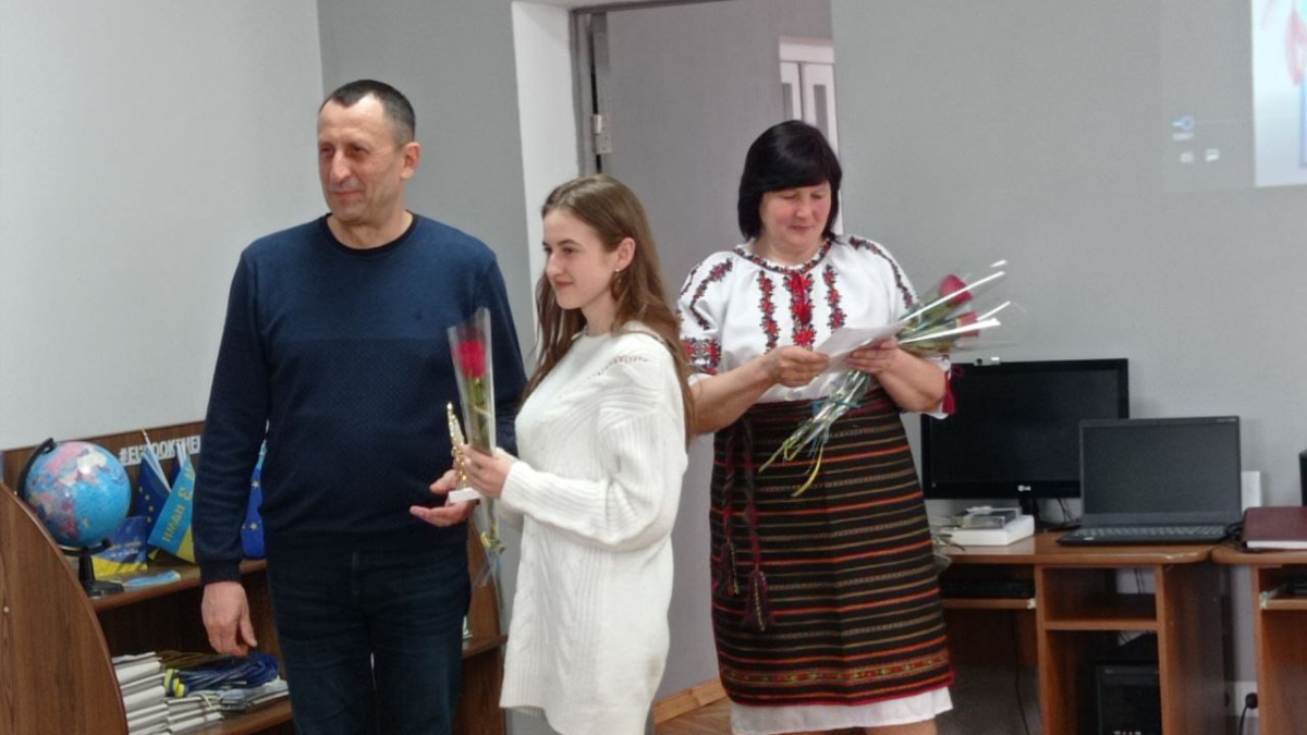 "Поезія єднає серця": у Печеніжині відбулася зустріч поетів 1