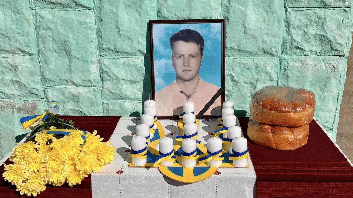 У Верховині відкрили меморіальну дошку на честь Андрія Дідківського 5