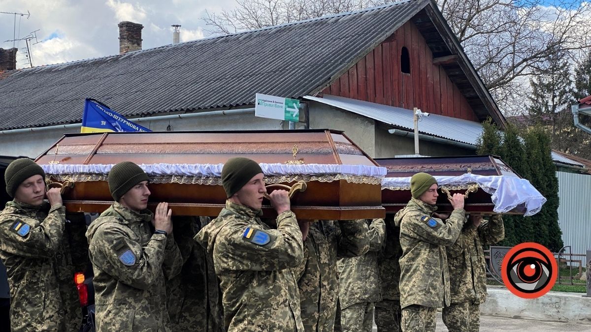 Коломия зустріла загиблих Героїв Василя Рошканюка та Миколу Гриджука 6