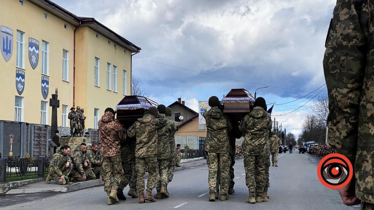 Коломия зустріла загиблих Героїв Василя Рошканюка та Миколу Гриджука 7
