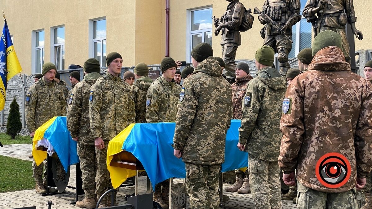 Коломия зустріла загиблих Героїв Василя Рошканюка та Миколу Гриджука 9