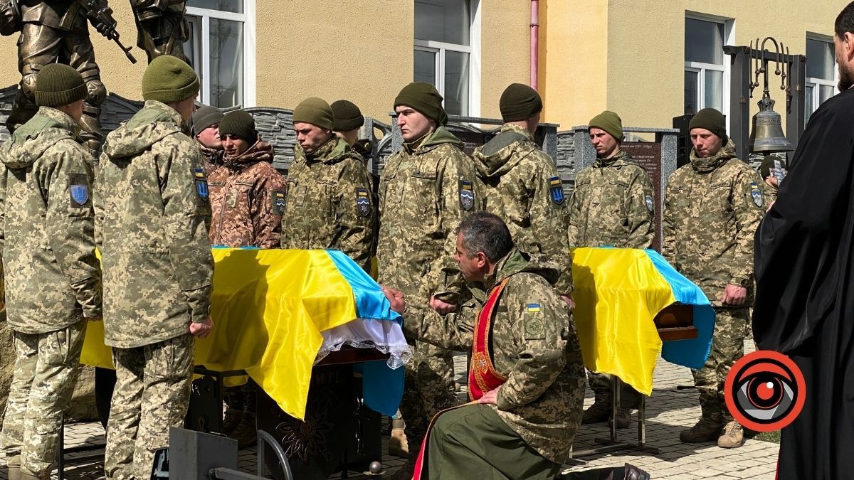 Коломия зустріла загиблих Героїв Василя Рошканюка та Миколу Гриджука 10