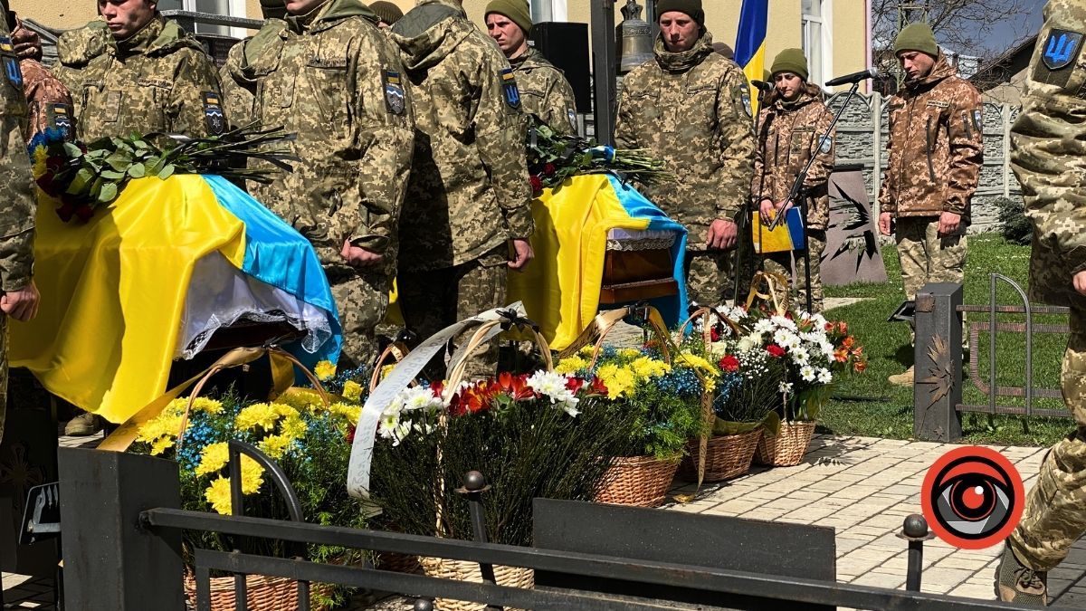 Коломия зустріла загиблих Героїв Василя Рошканюка та Миколу Гриджука 14