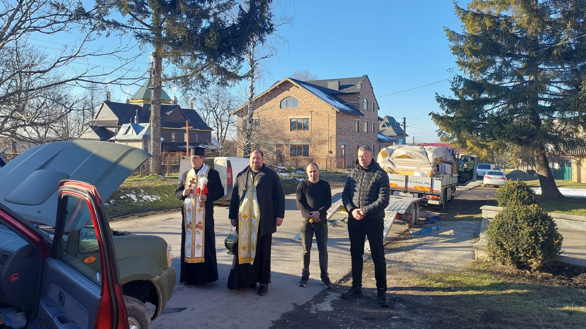 Отинійщина передала автомобілі та гуманітарну допомогу військовим на фронт 2