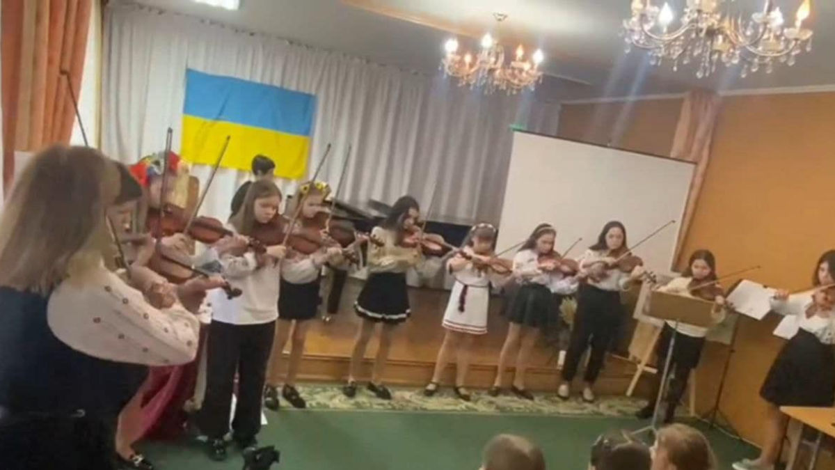 Вихованці дитячої музичної школи №2 організували музичне дійство "Ген нації" 2