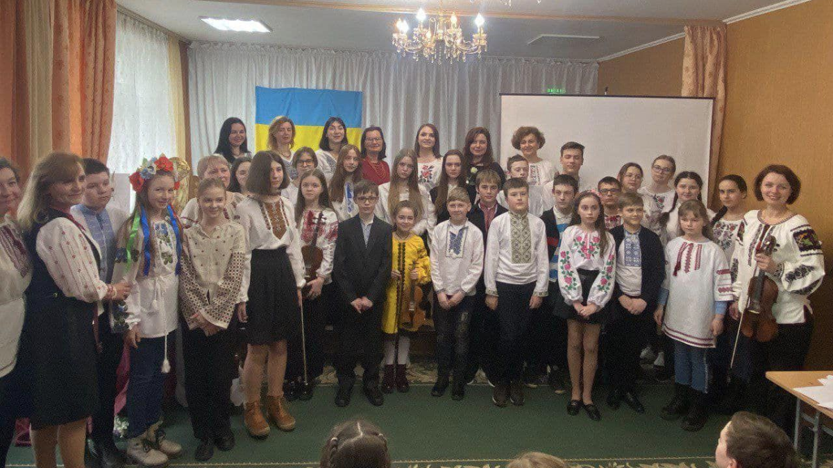 Вихованці дитячої музичної школи №2 організували музичне дійство "Ген нації" 1