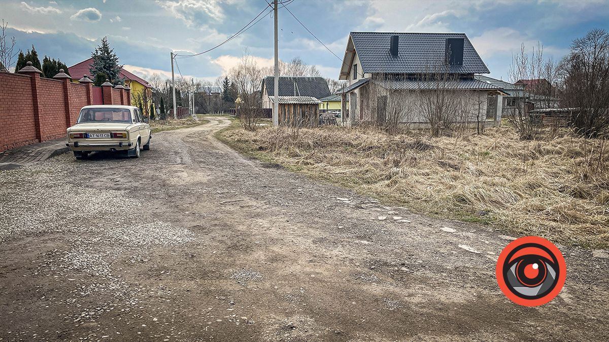 Коломияни просять облагородити вулицю Скоропадського 9