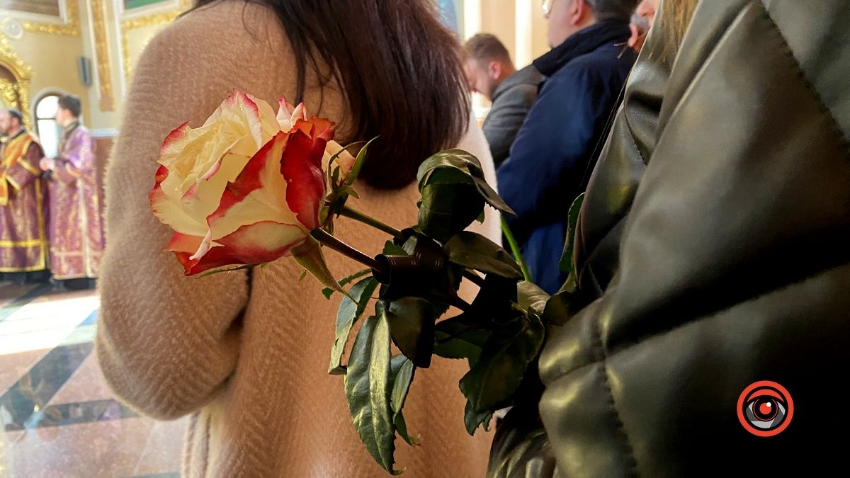 У Коломиї провели в останню дорогу геніального композитора Олександра Козаренка 4