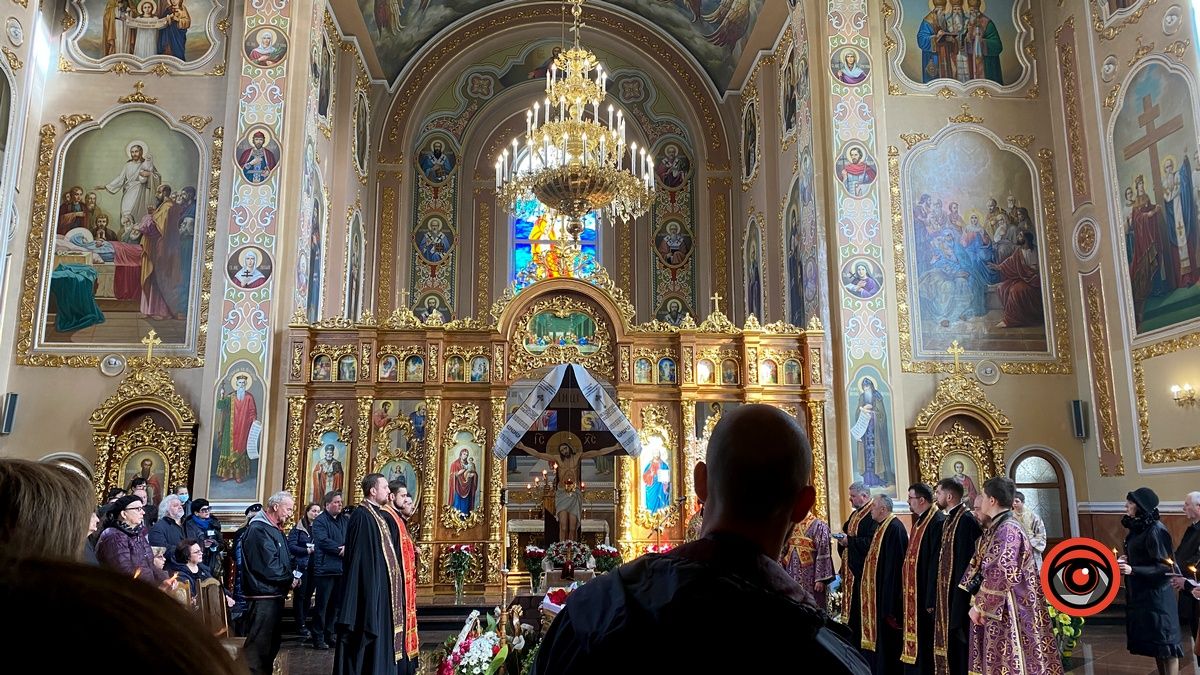 У Коломиї провели в останню дорогу геніального композитора Олександра Козаренка