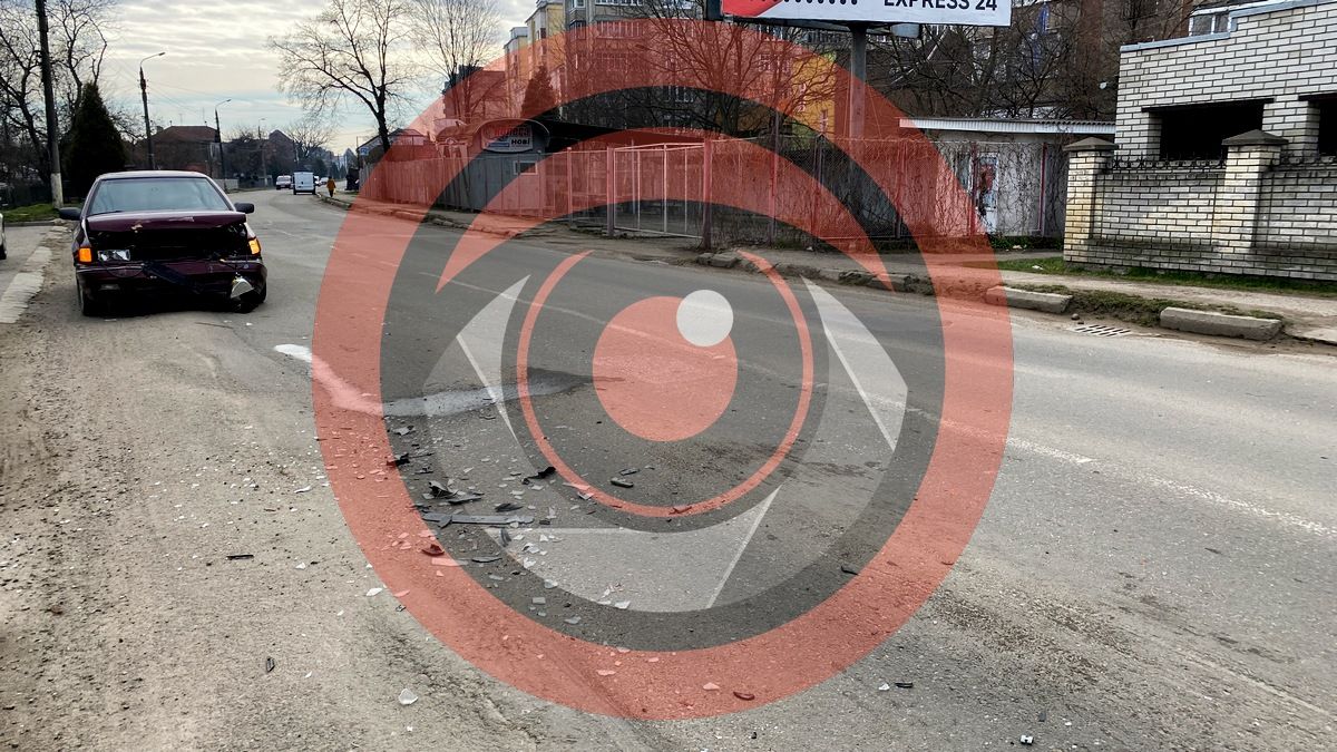 У Коломиї ДТП за участі двох автівок 2