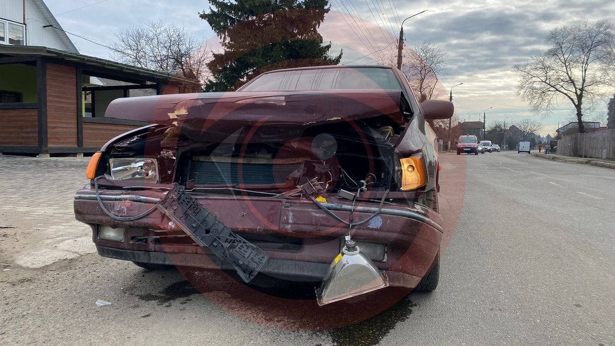 У Коломиї ДТП за участі двох автівок
