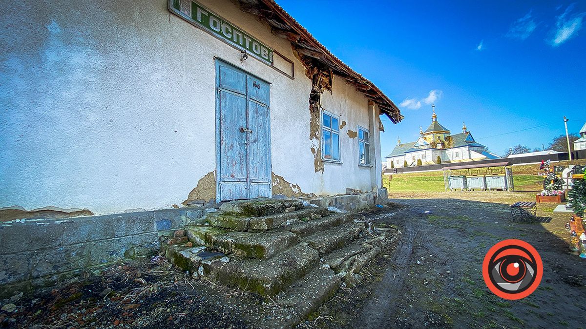 Як сьогодні виглядає могила та будинок Йосафата Кобринського у селі під Коломиєю 6