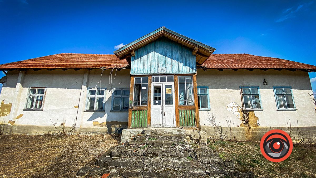 Як сьогодні виглядає могила та будинок Йосафата Кобринського у селі під Коломиєю 7