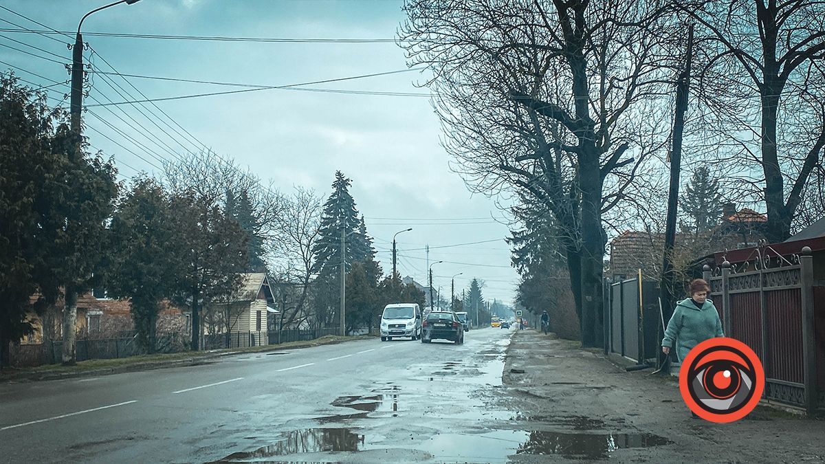 Наче квест: тротуари на вулиці Мазепи перетворились на смугу перешкод 2