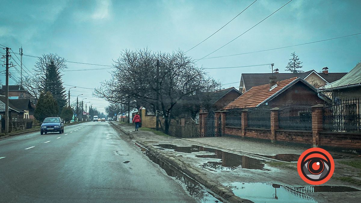 Наче квест: тротуари на вулиці Мазепи перетворились на смугу перешкод 4