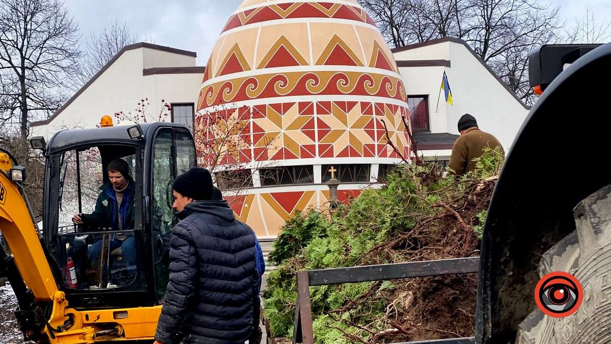 Реконструкцію площі в Коломиї буде здійснювати фірма з Надвірної зі статутним капіталом 1 тис грн 2