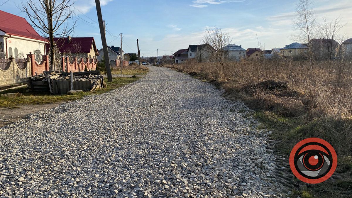 Урочище “Левади” у селі Воскресінці теж защебенили