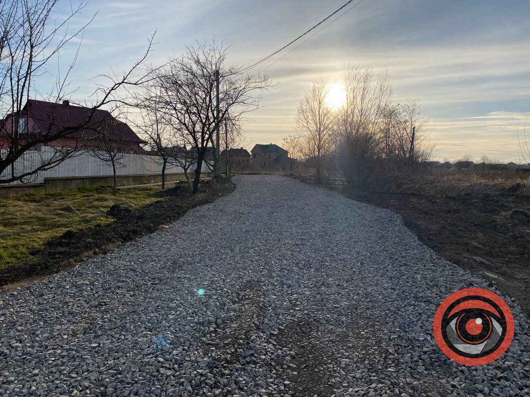 Урочище “Левади” у селі Воскресінці теж защебенили 1