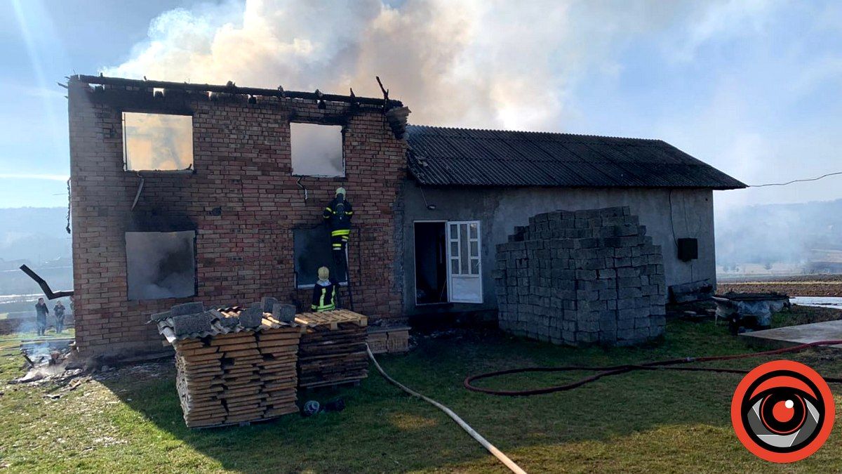 У Заболотівській громаді горів житловий будинок