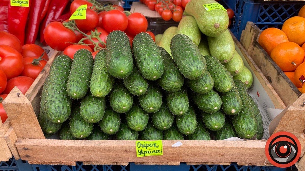 "Золоті" огірки: яка їх вартість в магазинах та на базарі у Коломиї?