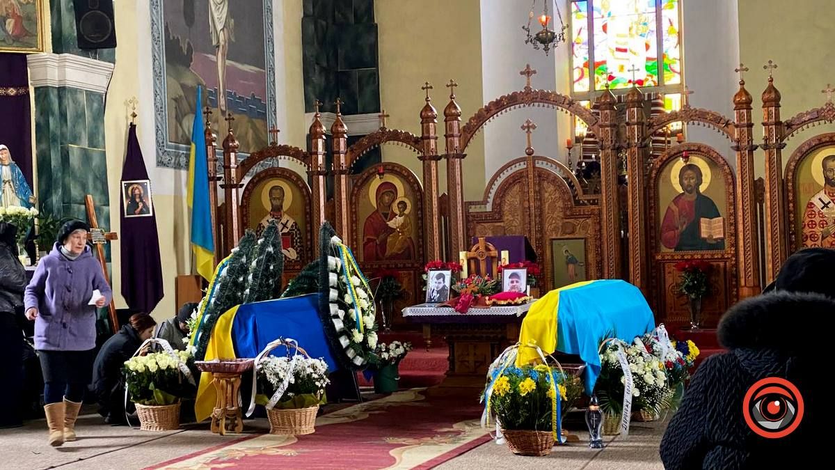 Віддати шану Героям Андрію Чемерису та Олександру Ганущаку можна у церкві священномученика Йосафата