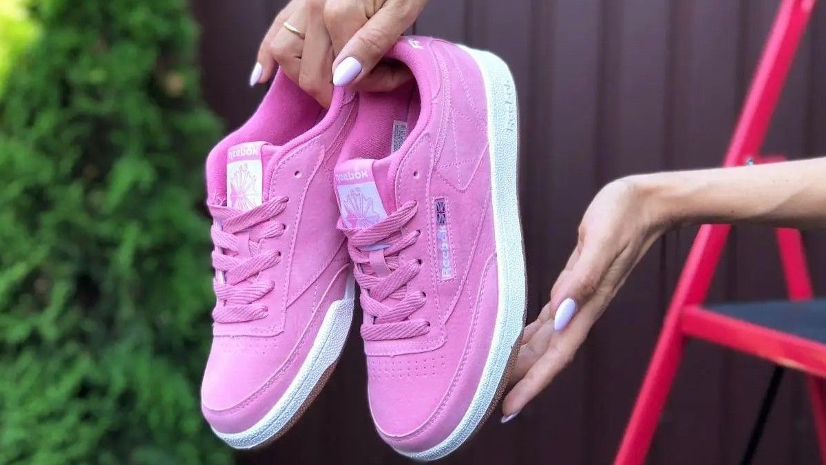 Огляд трендів жіночіх кросівок Reebok цієї весни-літом 2023