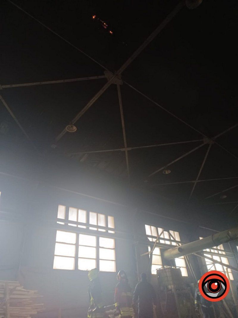 У Коломиї горіла крівля ангара 3