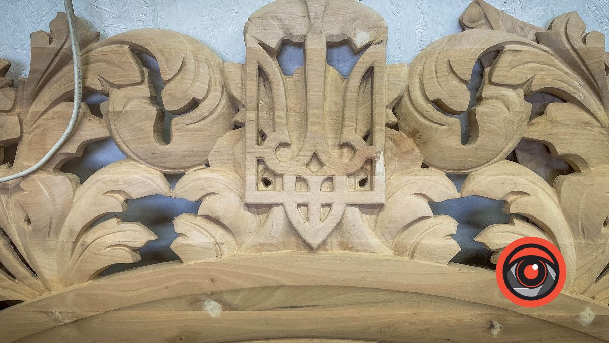 Як виготовляють іконостаси | Майстерня Романа Півторака у Косові 10