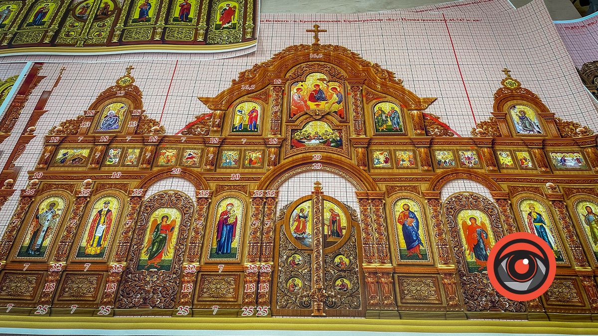 Як виготовляють іконостаси | Майстерня Романа Півторака у Косові 11