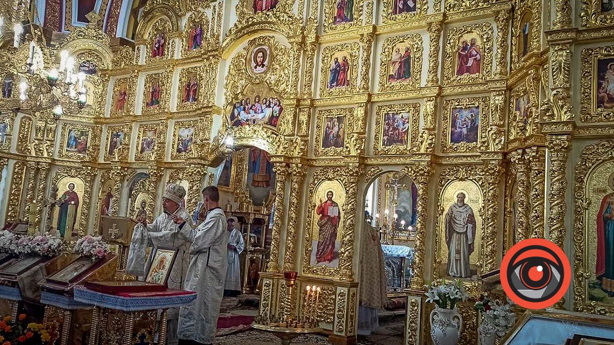 Як виготовляють іконостаси | Майстерня Романа Півторака у Косові 15