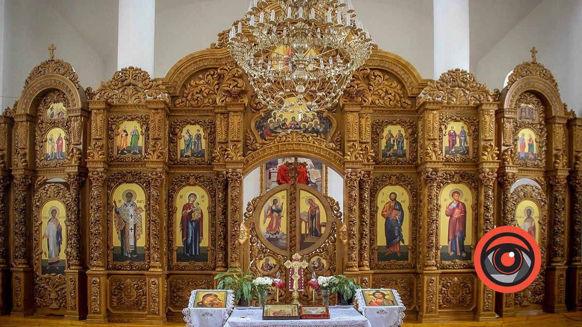 Як виготовляють іконостаси | Майстерня Романа Півторака у Косові 4