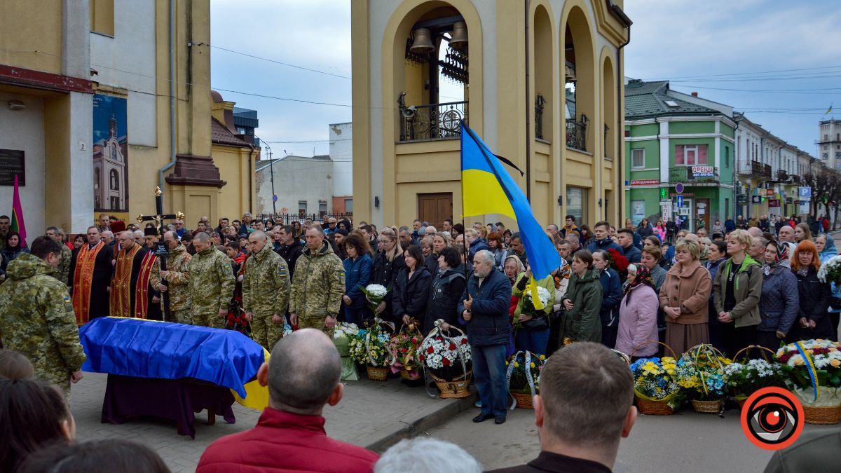 Коломия провела в останню дорогу молодого Героя Назарія Цигана 11