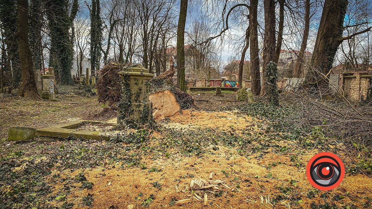 900 метрів вул. Бандери крізь призму епох: дім Кос-Анатольського, трибунал залізничних військ та меморіальні місця 2