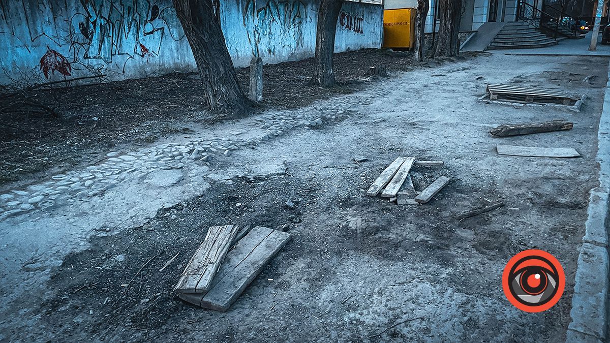 Катастрофа: що з тротуарами на вул. Шухевича в Коломиї 5