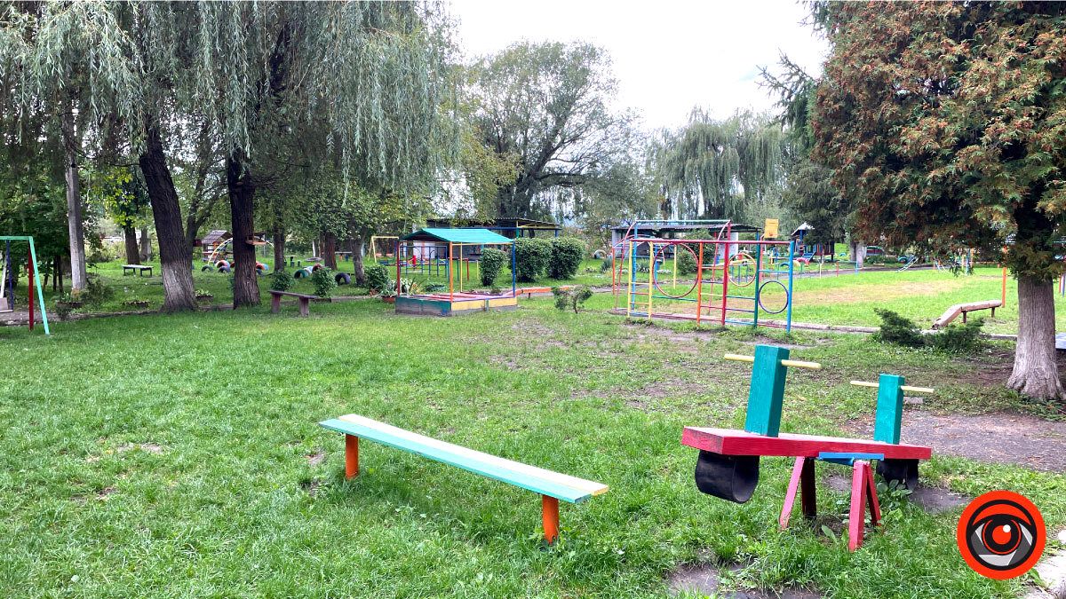 Що не так з дитячими майданчиками в Коломийській громаді 4