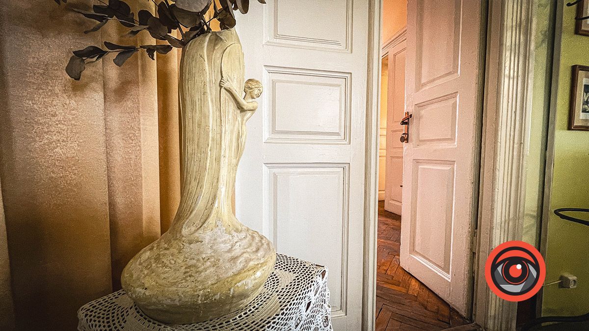 Фотореквізит з минулого століття: які речі з ательє Кіблера зберігають в коломийському музею 6