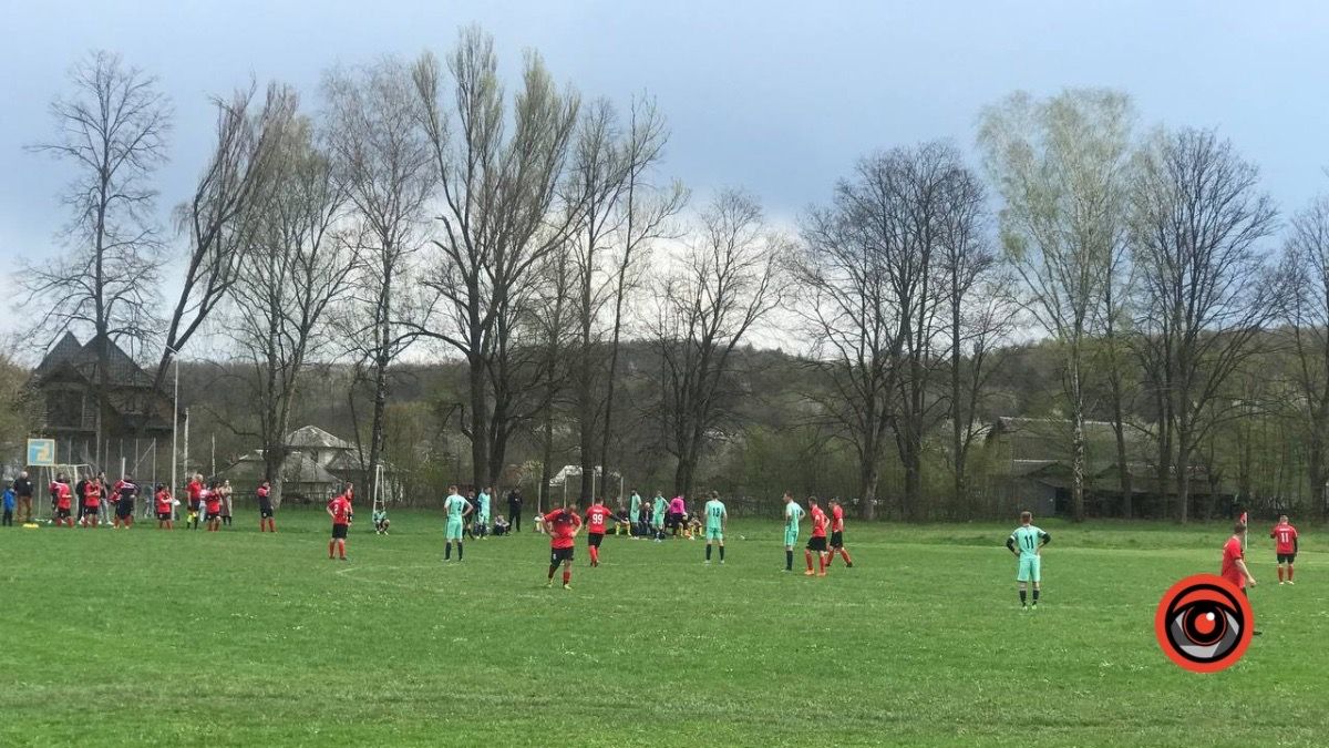 У Яблунові закінчився груповий етап турніру з футболу