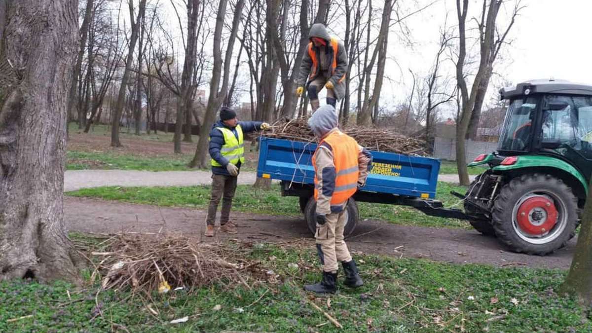 Що робили коломийські комунальники протягом минулого тижня? 3