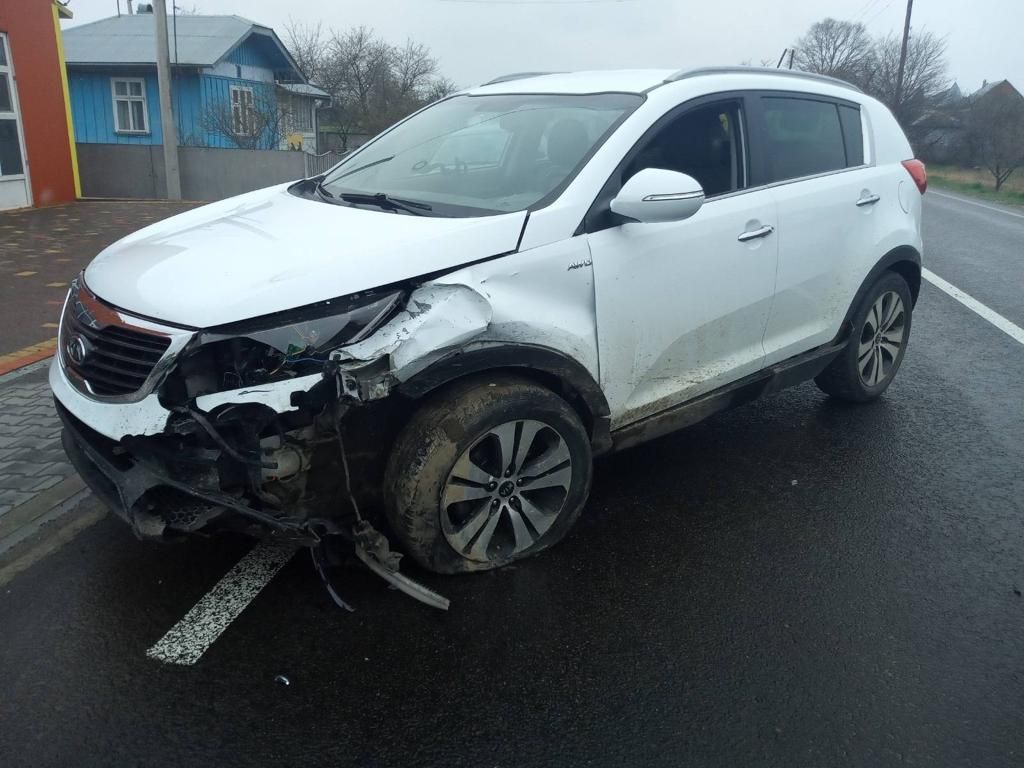 ДТП на трасі у Заболотові: ВАЗ врізався у KIA 3