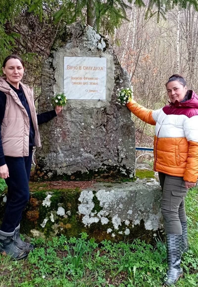 Коломиян запрошують відвідати пам'ятник Івану Франку в Слободі 1