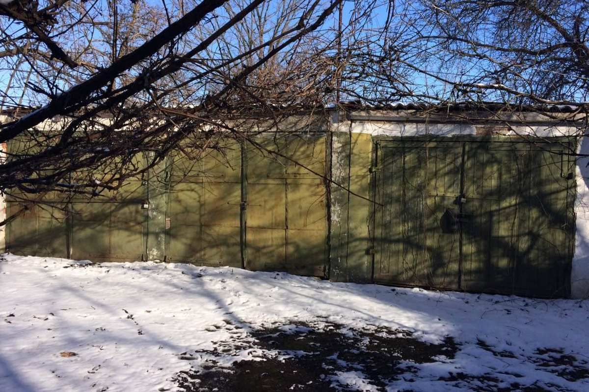 Будівлю з гаражами у Коломиї продають з аукціону за стартовою вартістю  трохи більше 53 тис грн 3