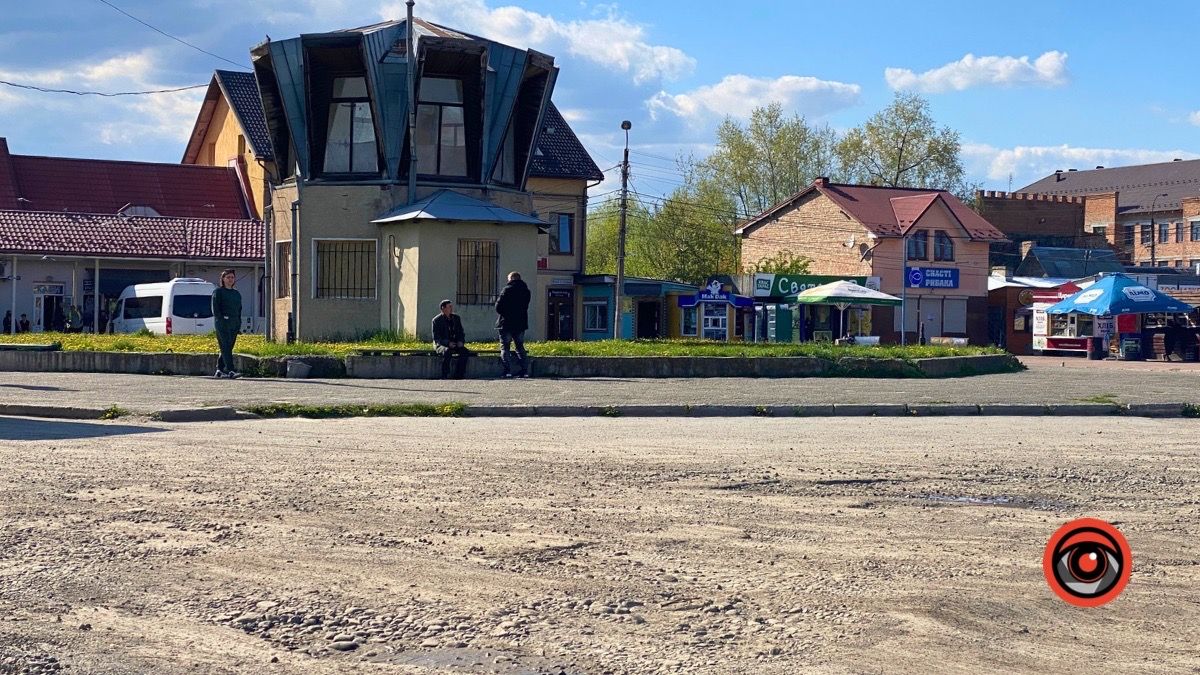 Дорога на автостанції у Коломиї дочекалася ремонту 7