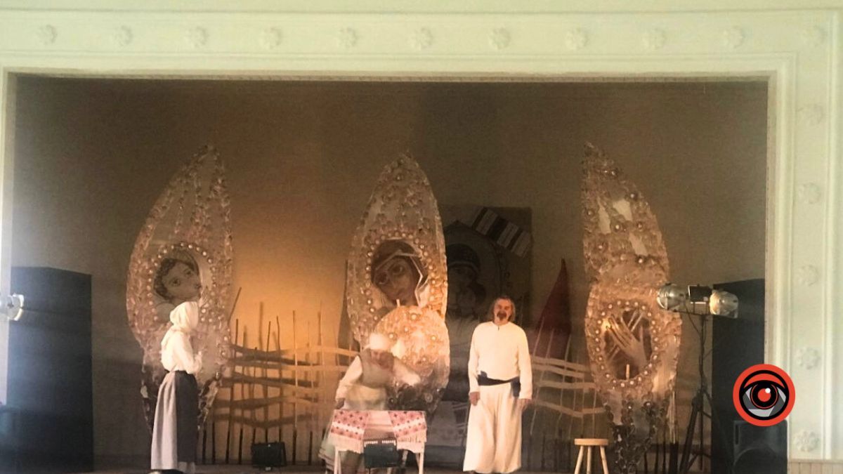 Коломийський драмтеатр дав благодійну виставу в Яблунові 1