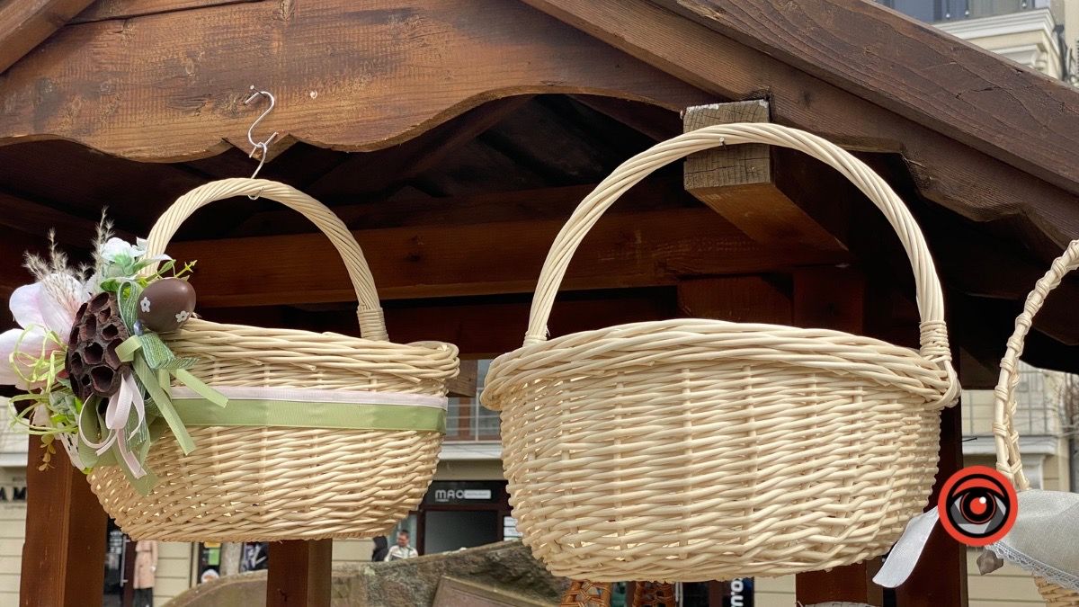Скільки у Коломиї коштують кошики та прикраси до них? 4