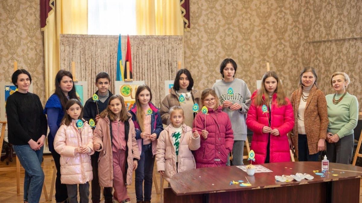 У Коломиї відкрили виставку "Великдень очима дітей" 2
