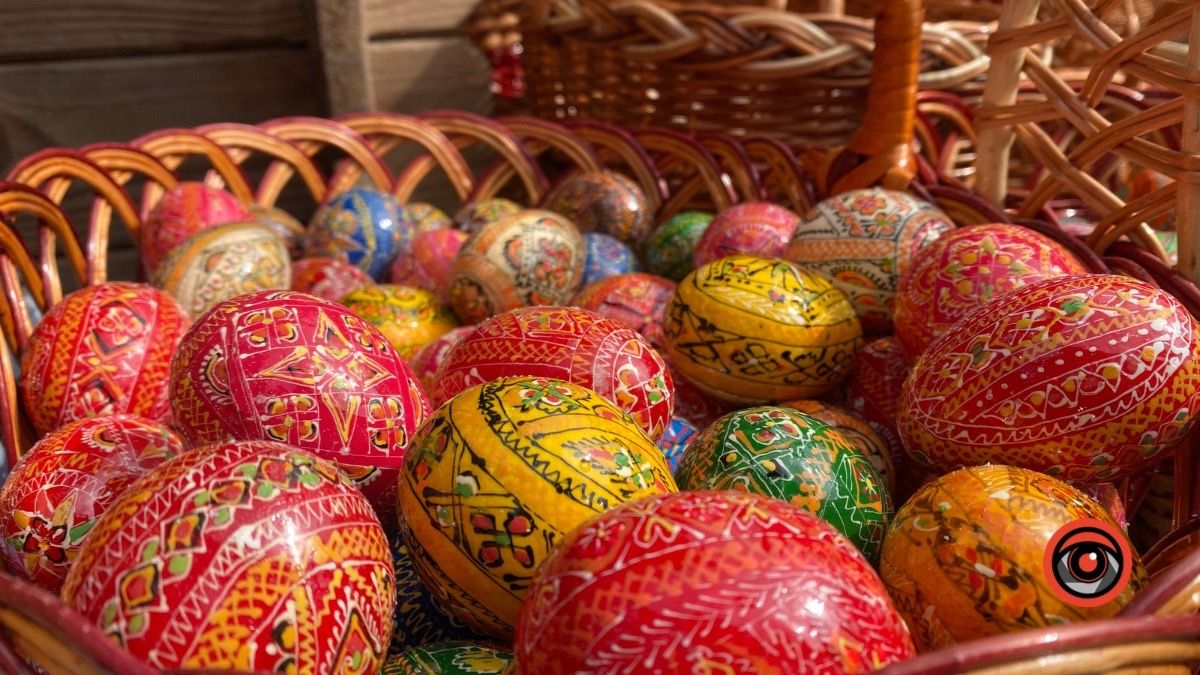 Скільки у Коломиї коштують кошики та прикраси до них? 12